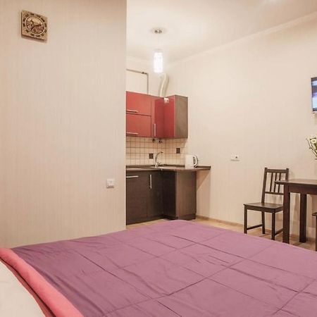 Central Cozy Apartment With Parking! ลวีฟ ภายนอก รูปภาพ
